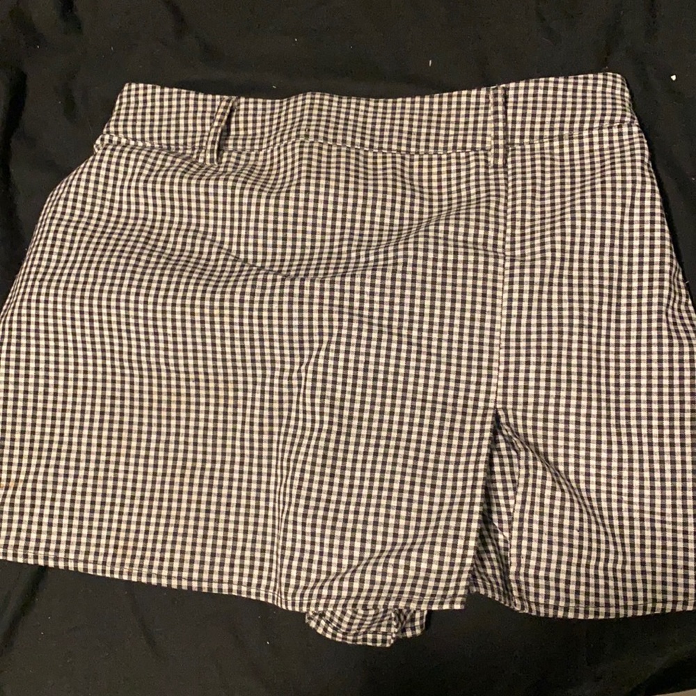 black and white skort